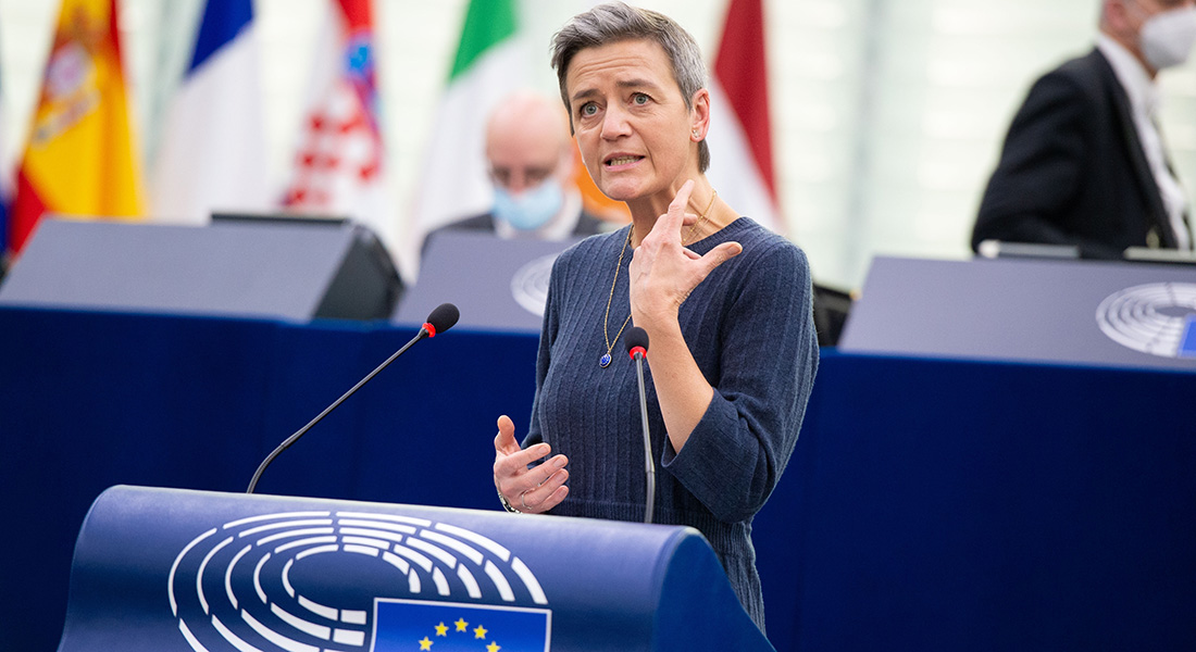Plenary session: Margrethe Vestager speaks about the Digital Services Act. Photo: European Union